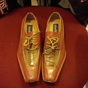 Men's dress shoes